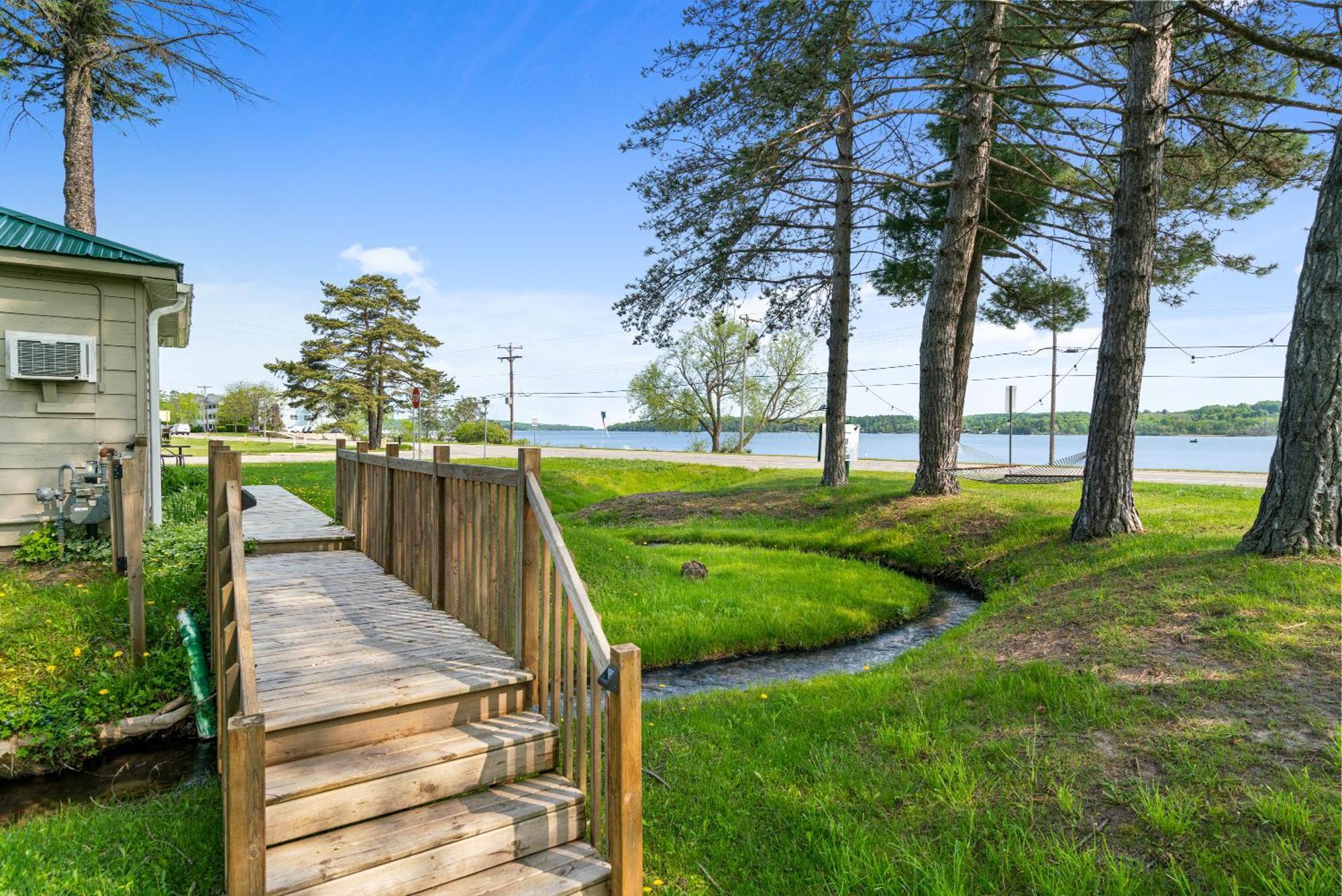 South Arm Retreats Μοτέλ East Jordan Εξωτερικό φωτογραφία